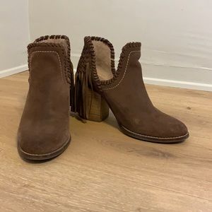 Ariat Unbridled Lily Ankle Fringe Booties